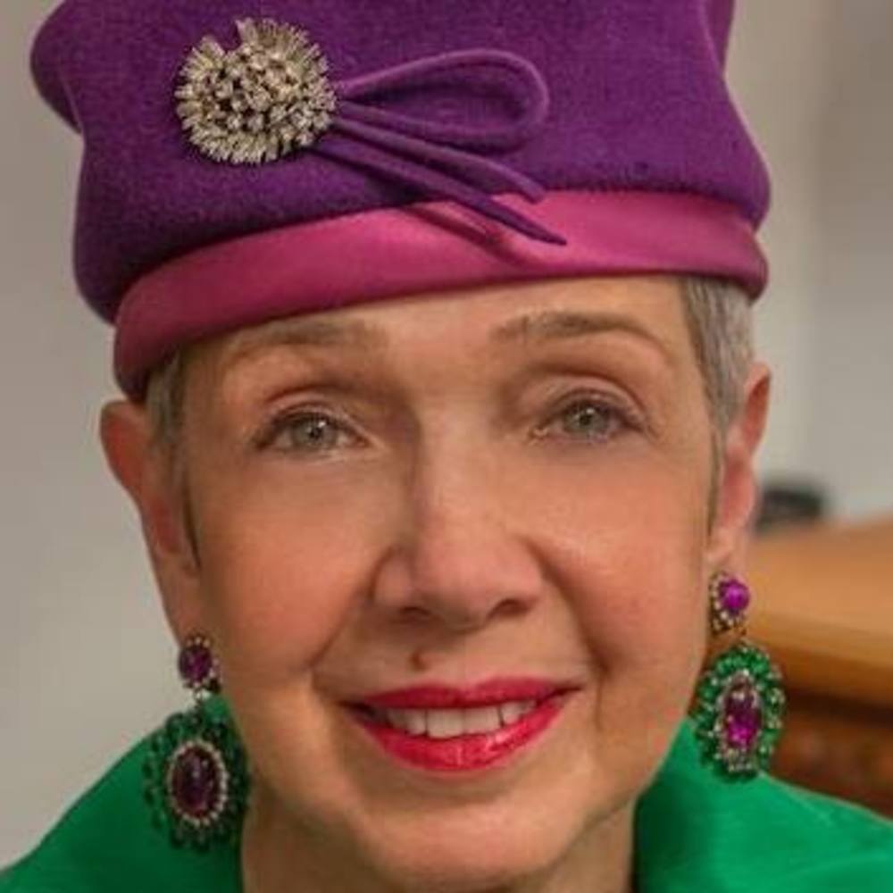 Meet your Posher, Yona